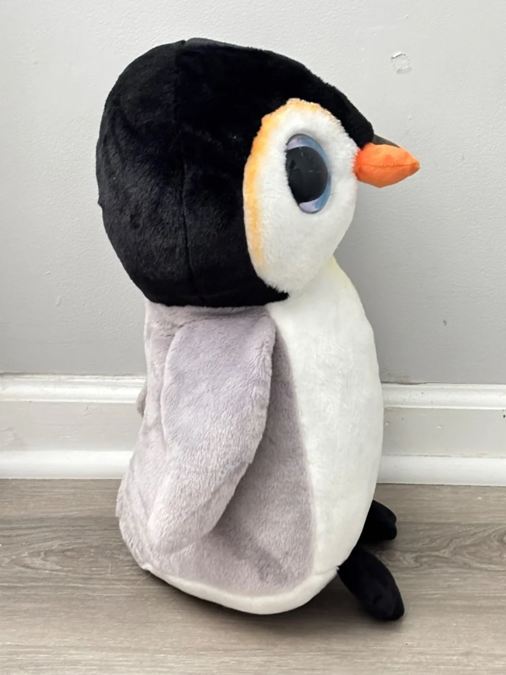 NWT TY Classic Beanie Boo Baby Pongo Penguin Velvety LARGE Plush 16